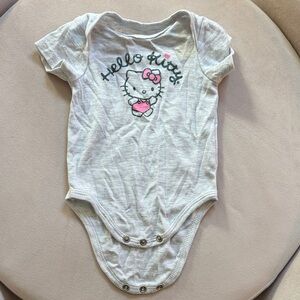Hello Kitty Light Gray Bodysuit with Pink Accent